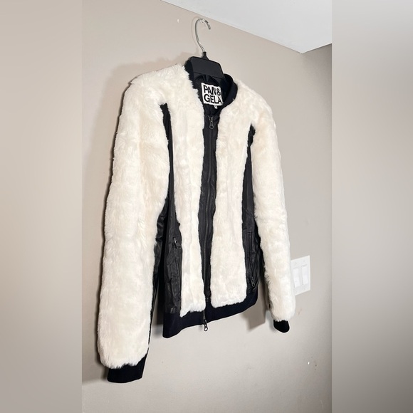 Pam & Gela Faux Fur Jacket - Picture 6 of 8